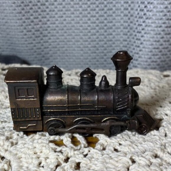 Old Brass Steam Locomotive Train‎ Pencil Sharpener - Picture 1 of 7